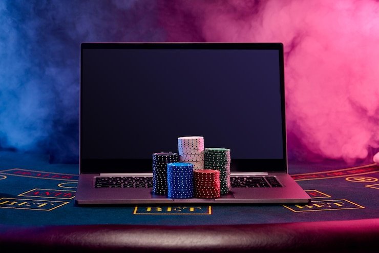 Tampilan aplikasi mobile janda gacor menampilkan daftar permainan Pragmatic Play dan PG Soft dengan navigasi bawah